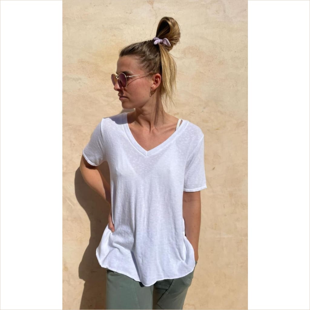 Kurzarm Shirt Esvivid V-Ausschnitt mit Kellerfalte hinten länger als vorn - Bekleidung & Accessoires