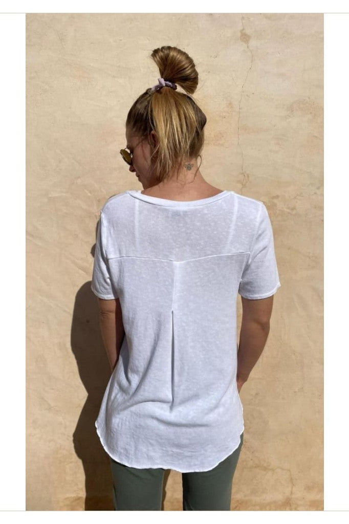 Kurzarm Shirt Esvivid V-Ausschnitt mit Kellerfalte hinten länger als vorn - Bekleidung & Accessoires