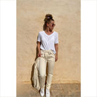 Kurzarm Basic Shirt weiß Esvivid V-Ausschnitt mit Kellerfalte hinten länger als vorn - Bekleidung & Accessoires