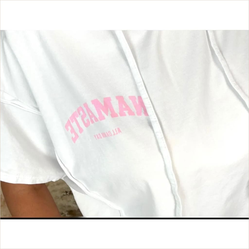 Namaste Shirt mit Kapuze weiß kurz Arm - shirt